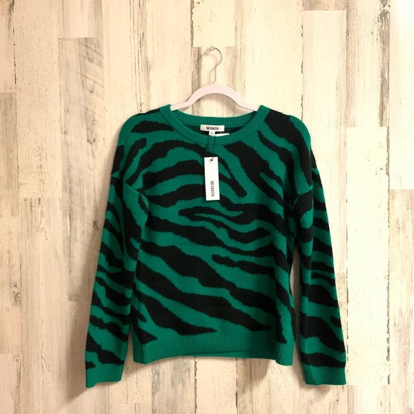 BBDakota You're An Animal Sweater in Pepper Green - Picture 5 of 11